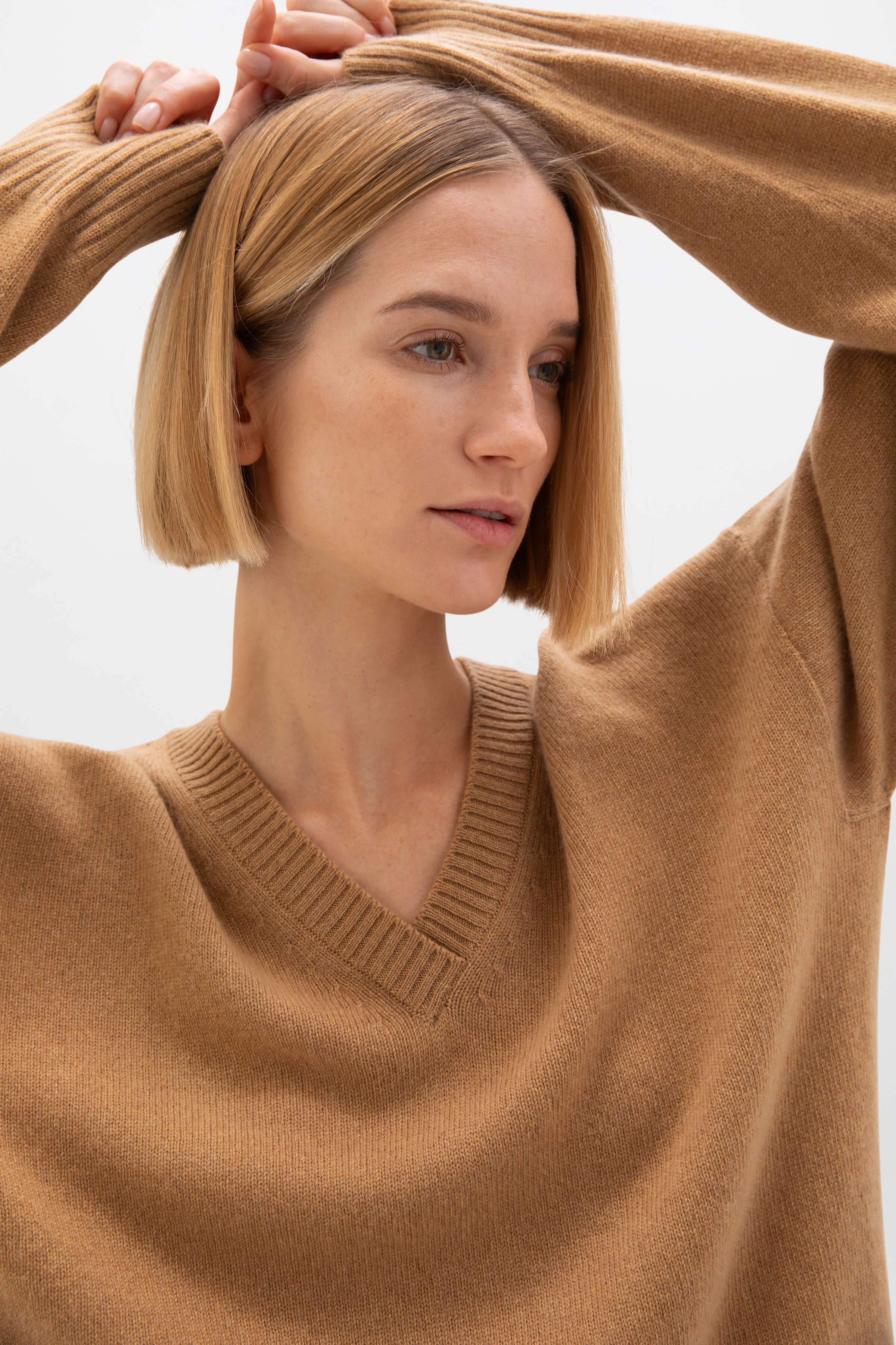 Relaxed Fit Gauzy Camel Cashmere Jumper
