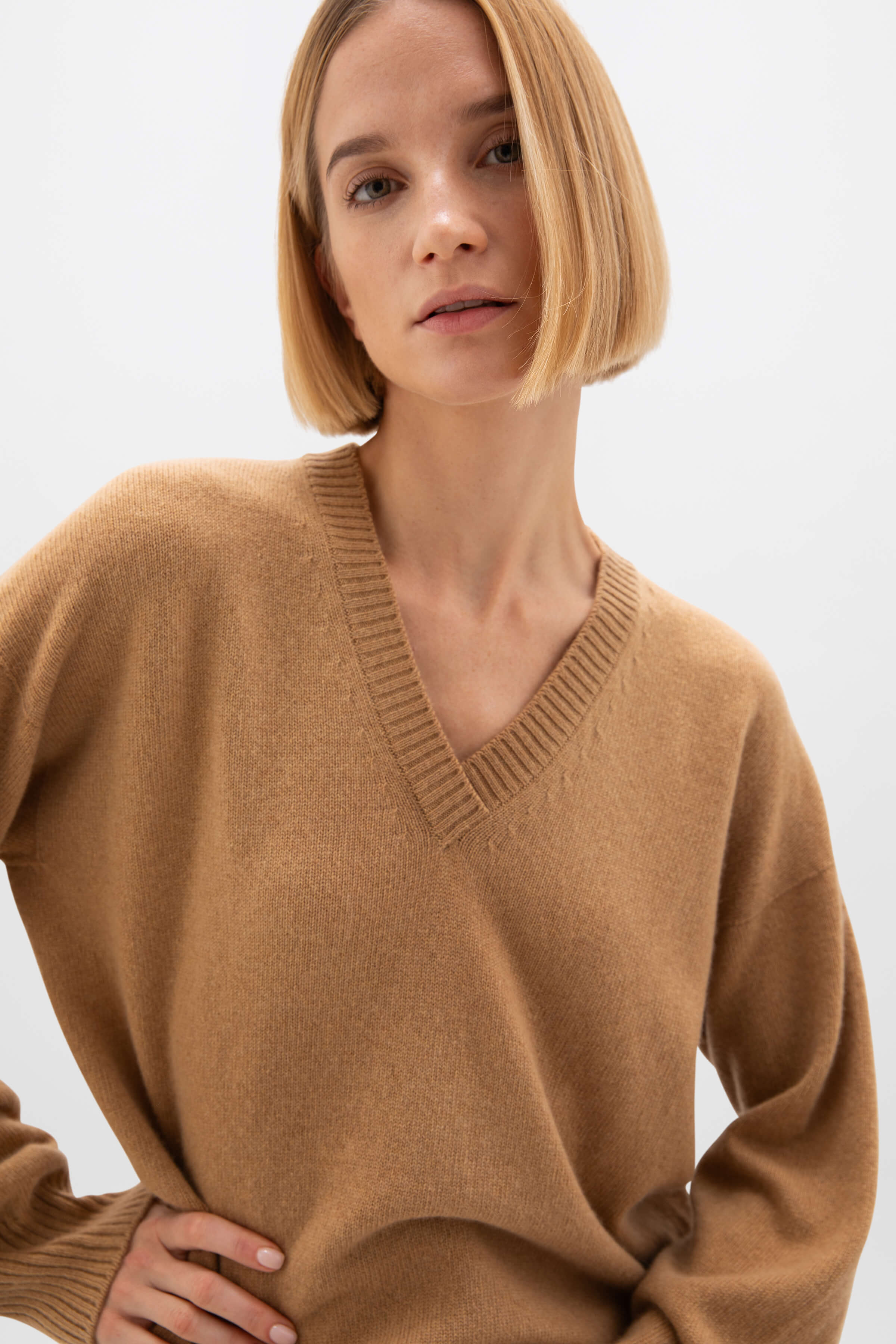 Relaxed Fit Gauzy Camel Cashmere Jumper