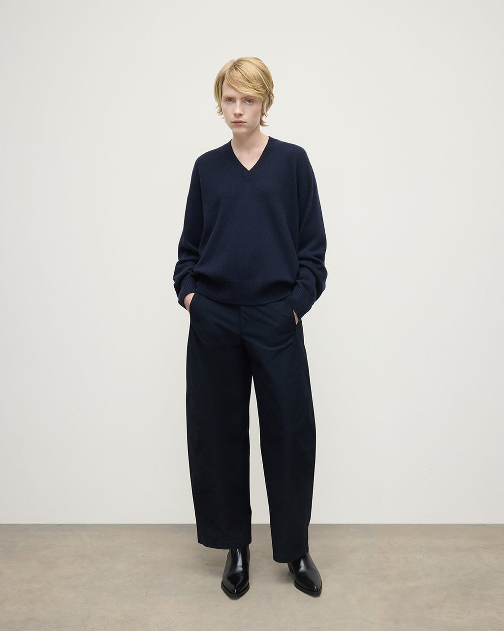 Gauzy Cashmere Dark Navy V Neck Jumper