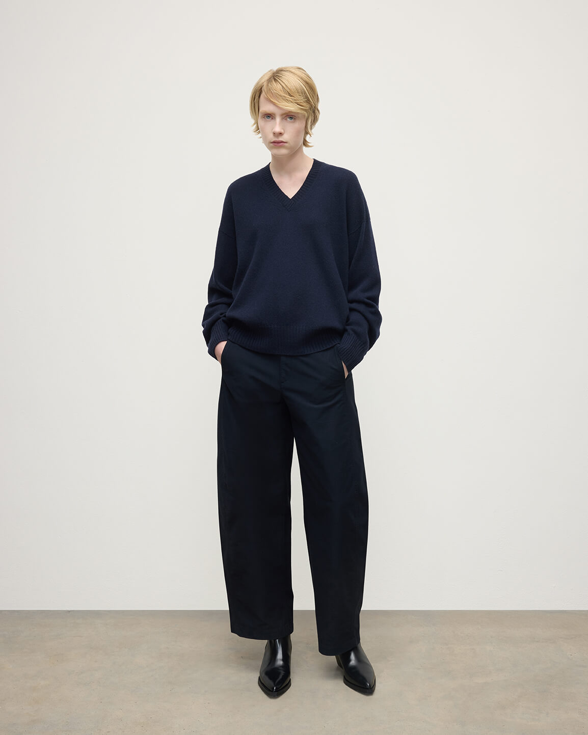Gauzy Cashmere Dark Navy V Neck Jumper