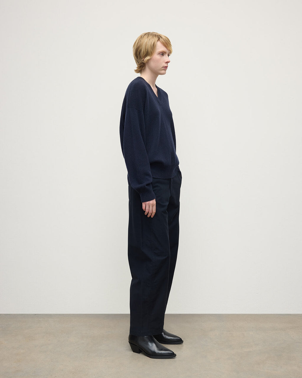 Gauzy Cashmere Dark Navy V Neck Jumper