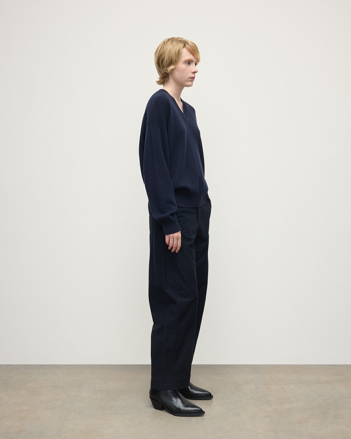 Gauzy Cashmere Dark Navy V Neck Jumper