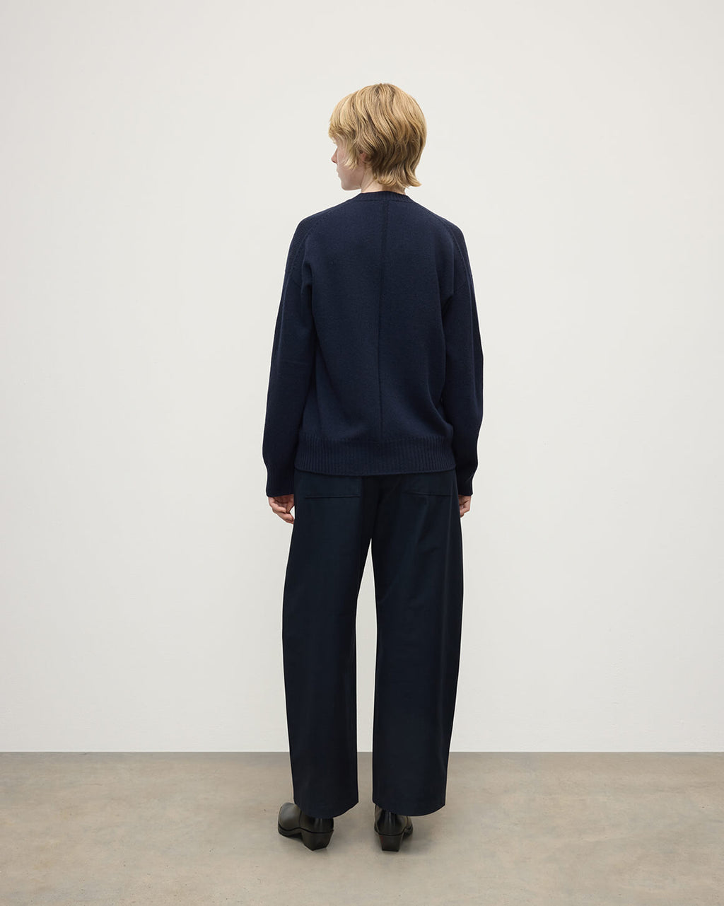 Gauzy Cashmere Dark Navy V Neck Jumper