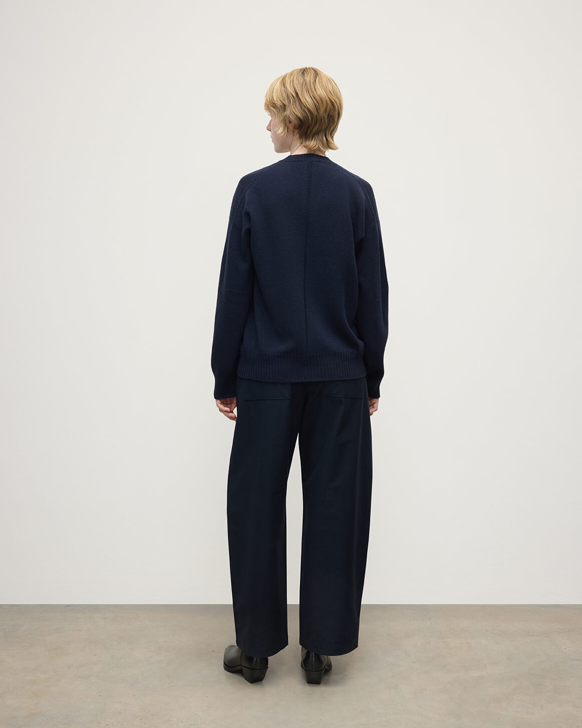 Gauzy Cashmere Dark Navy V Neck Jumper
