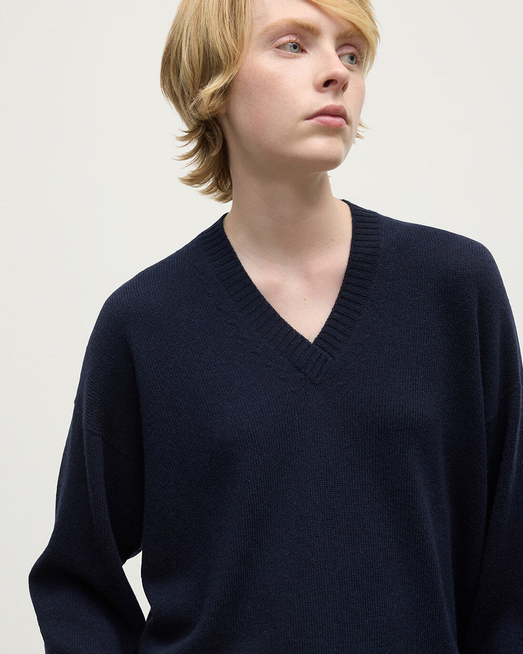 Gauzy Cashmere Dark Navy V Neck Jumper