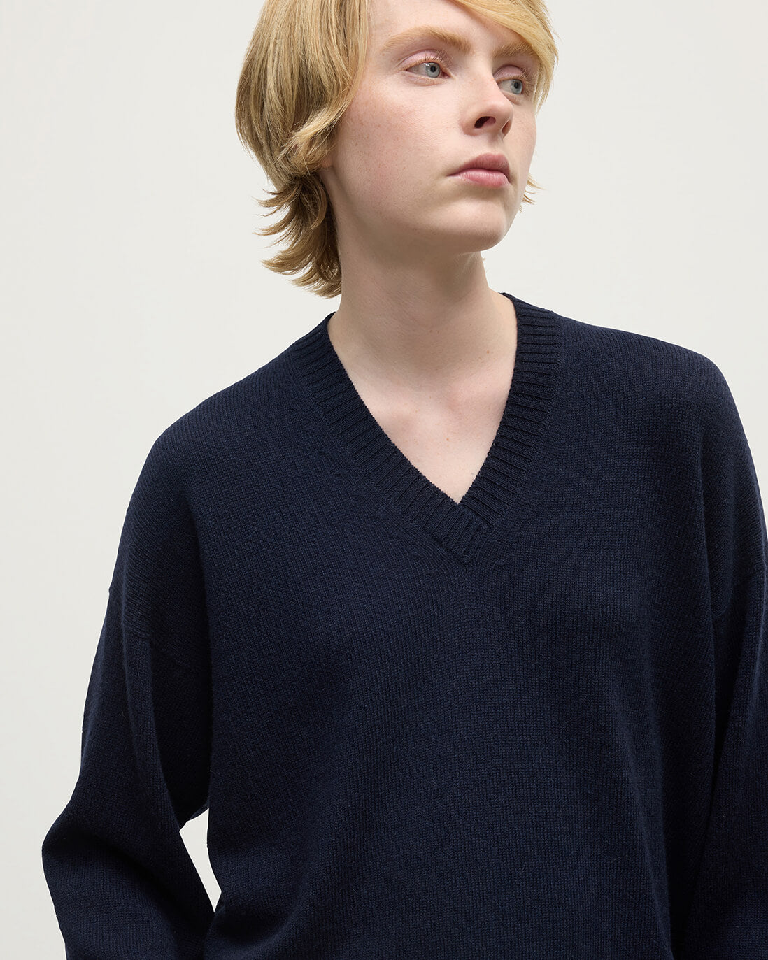 Gauzy Cashmere Dark Navy V Neck Jumper