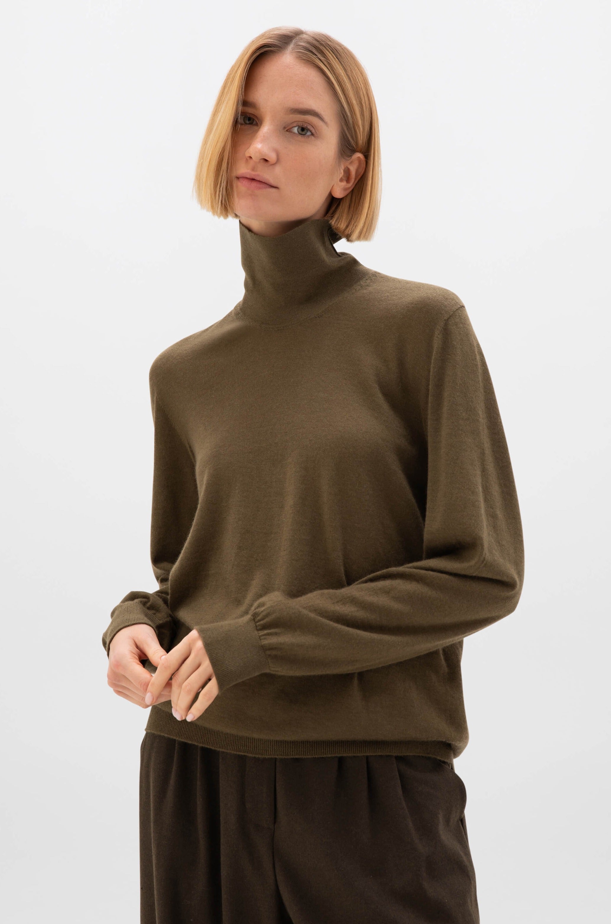 Superfine Cashmere Roll Neck Olive Green Jumper