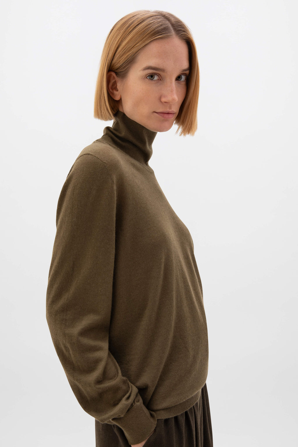 Superfine Cashmere Roll Neck Olive Green Jumper