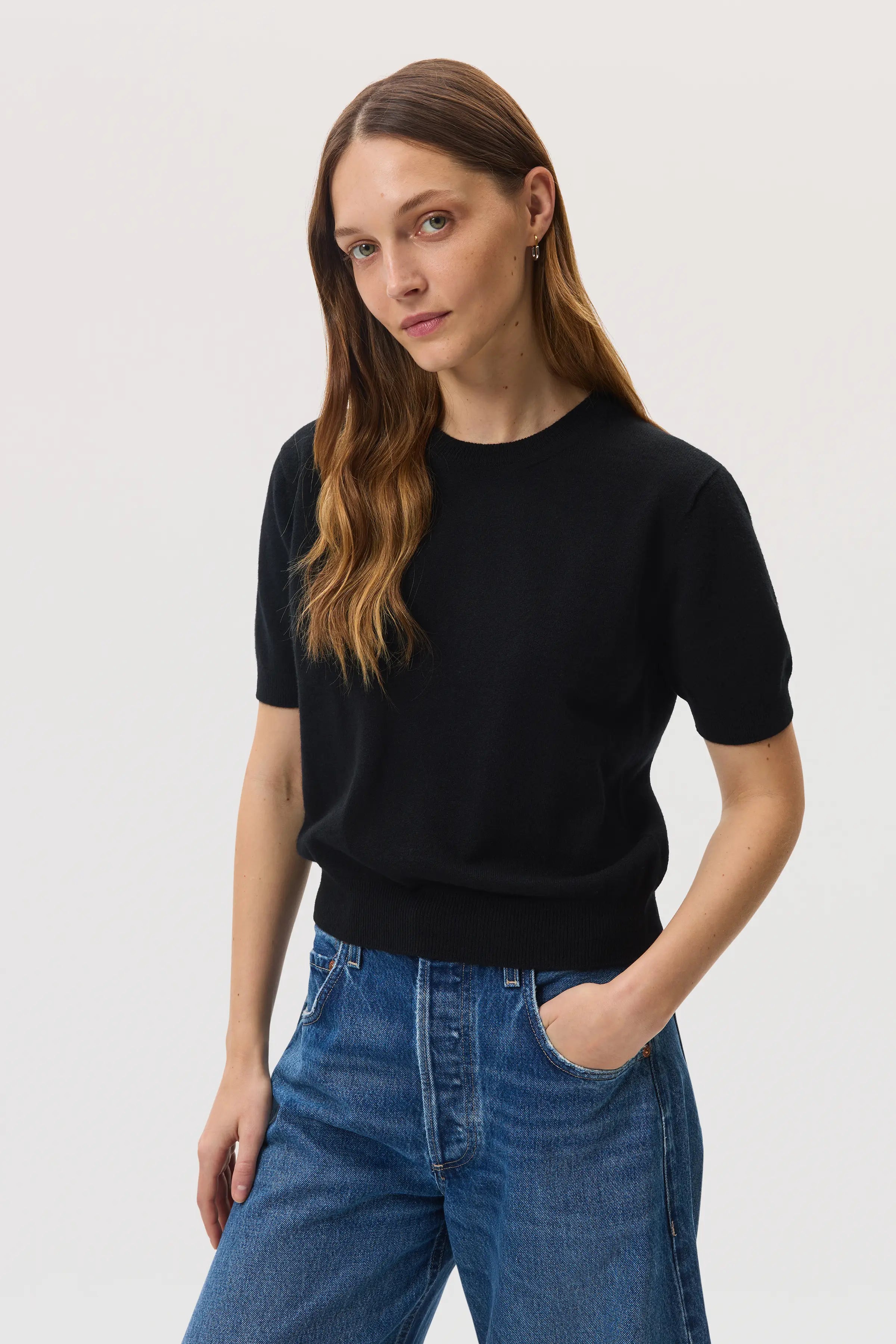 Classic Cashmere Black T-Shirt
