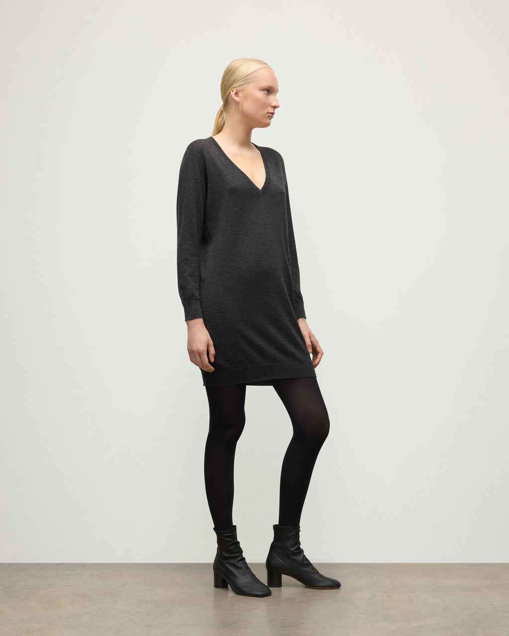 Elise Dark Grey Long Superfine Cashmere Jumper