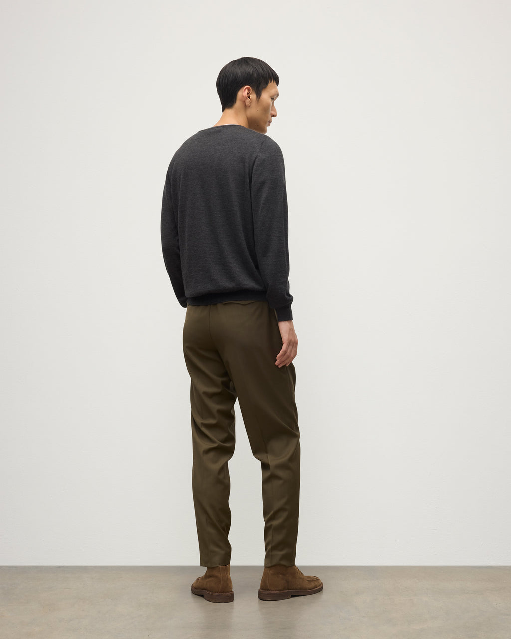 Fin Dark Grey Superfine Cashmere Jumper