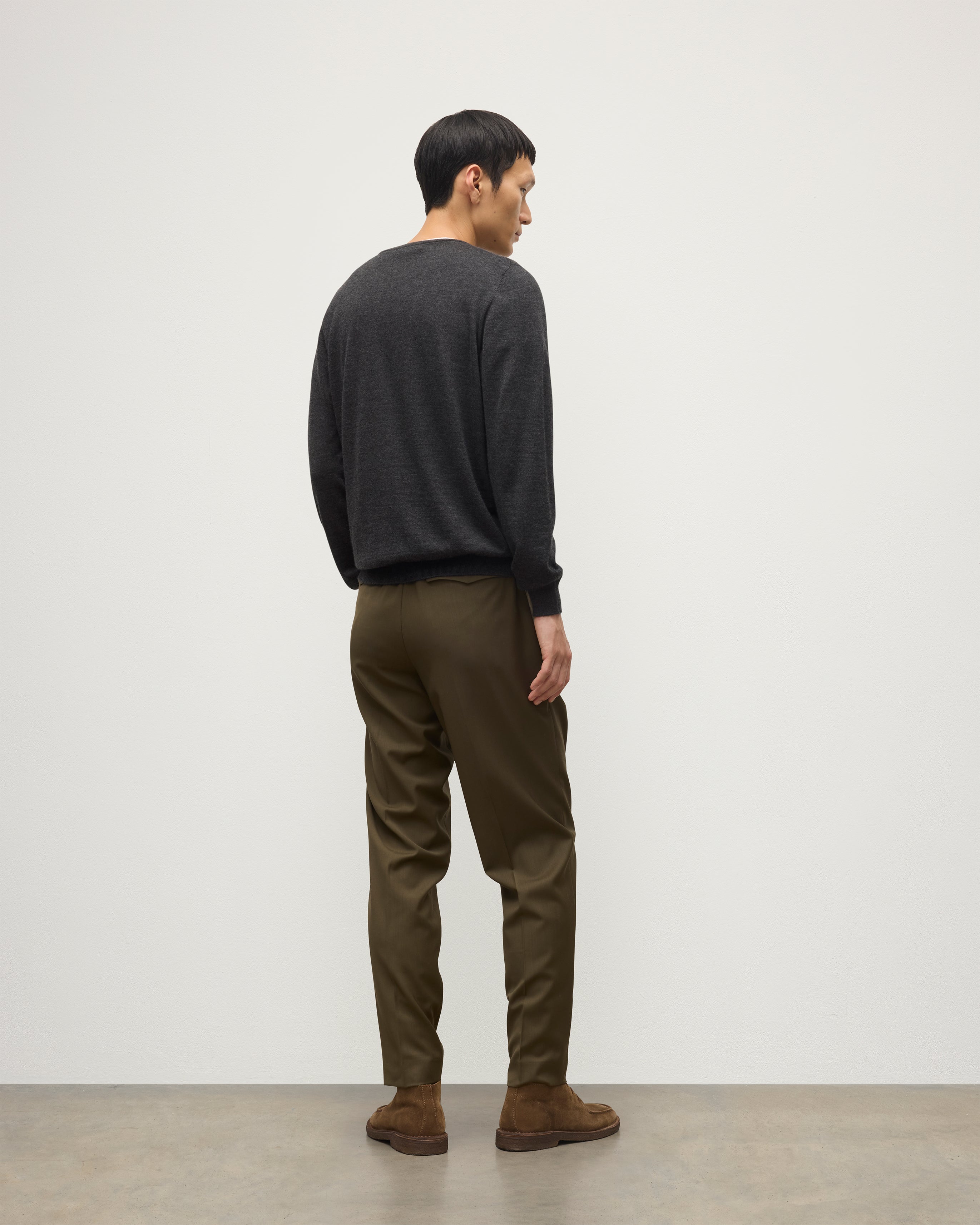 Fin Dark Grey Superfine Cashmere Jumper