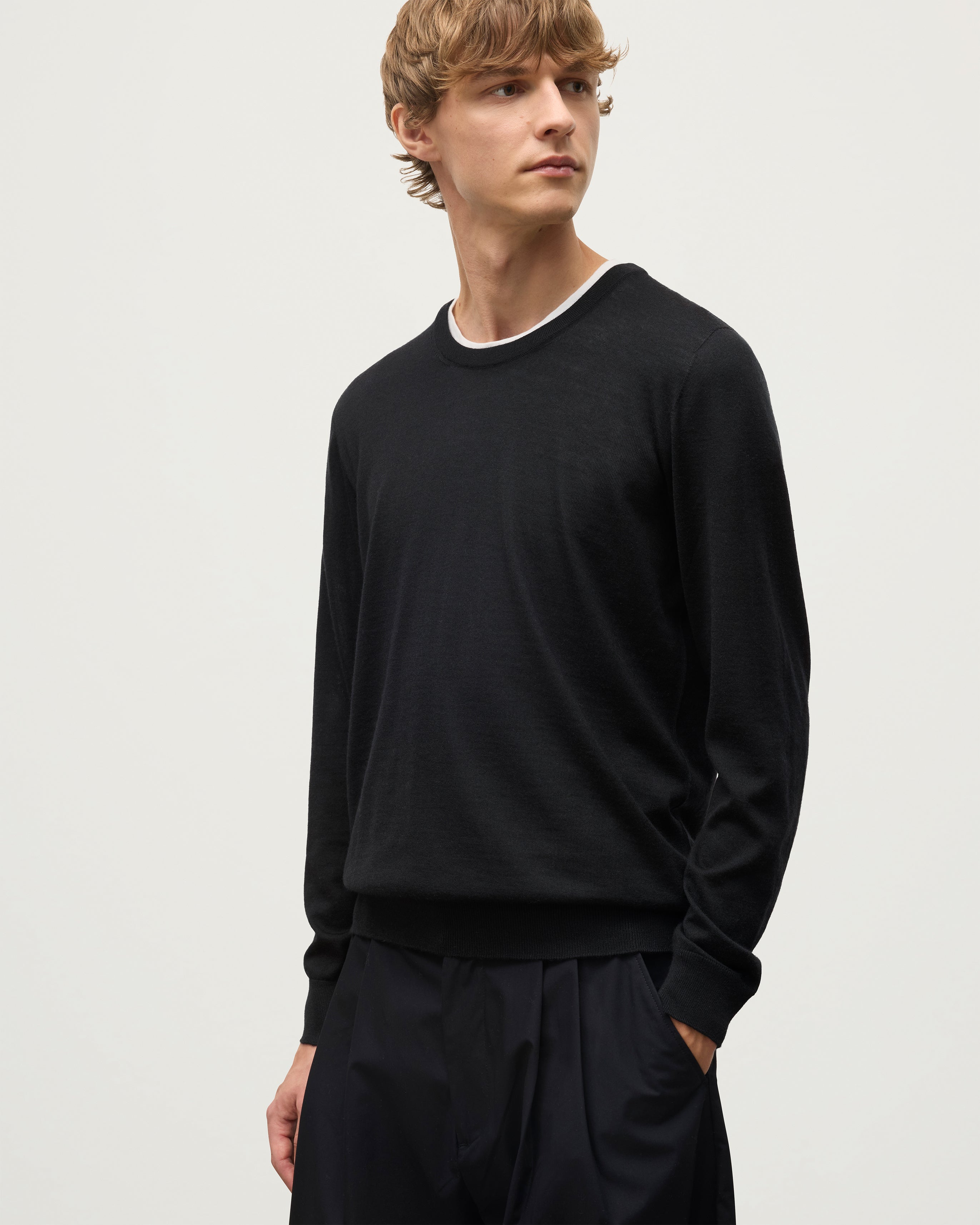 Fin Black Superfine Cashmere Jumper