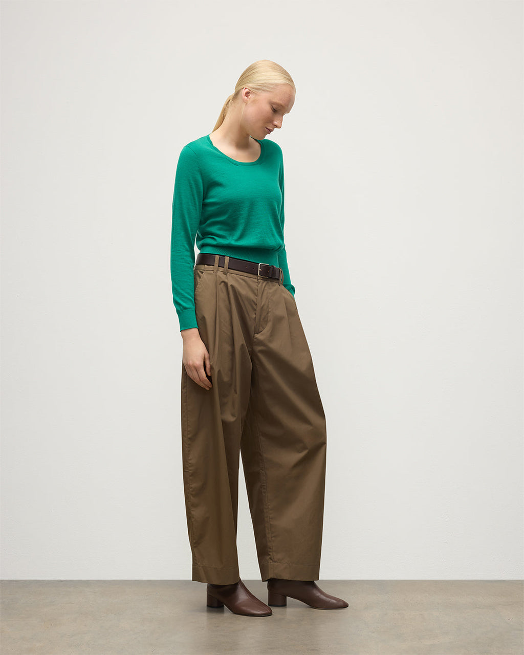 Ella Bright Green Superfine Cashmere Scoop Neck Jumper