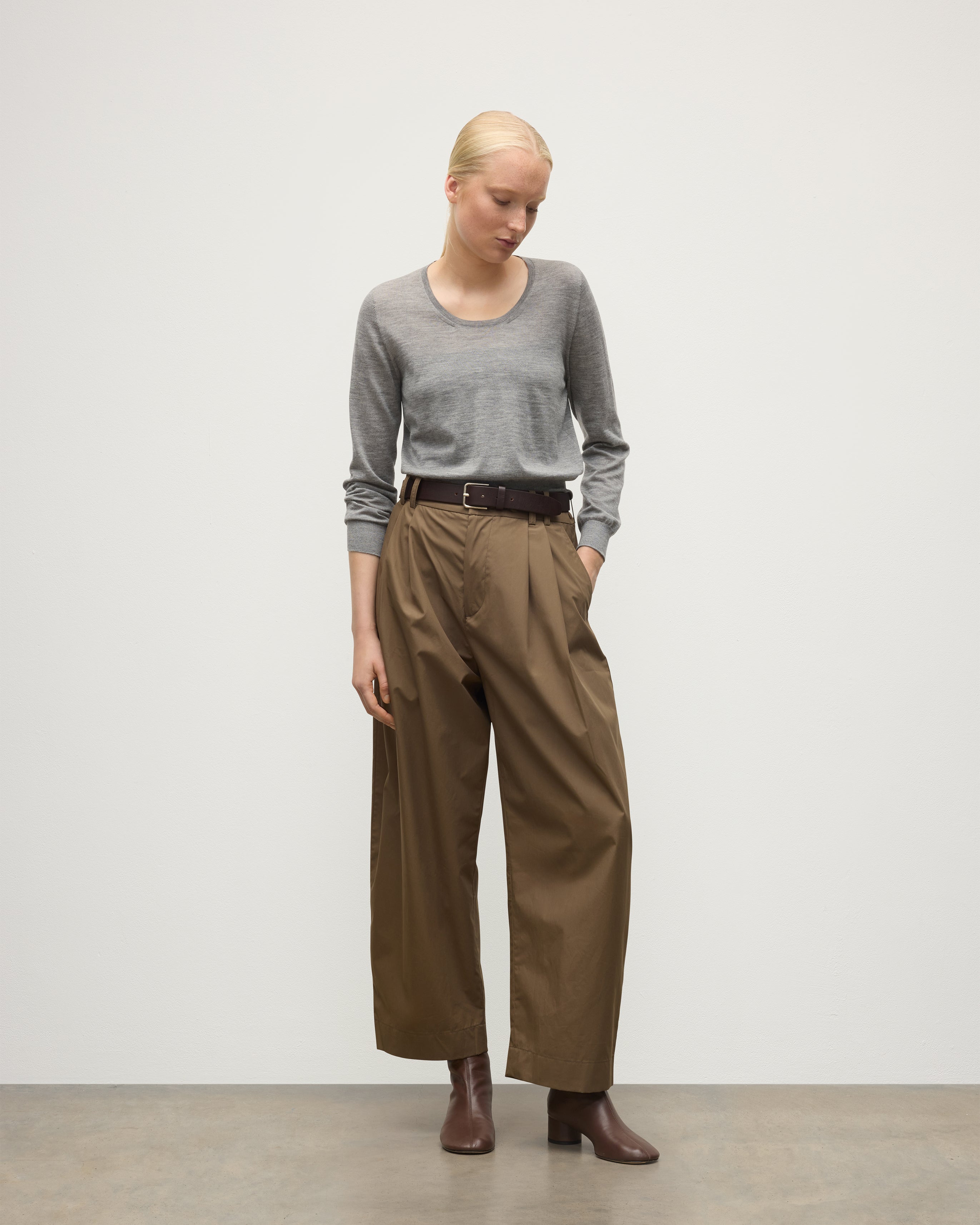 Ella Scoop Neck Superfine Cashmere Grey Jumper