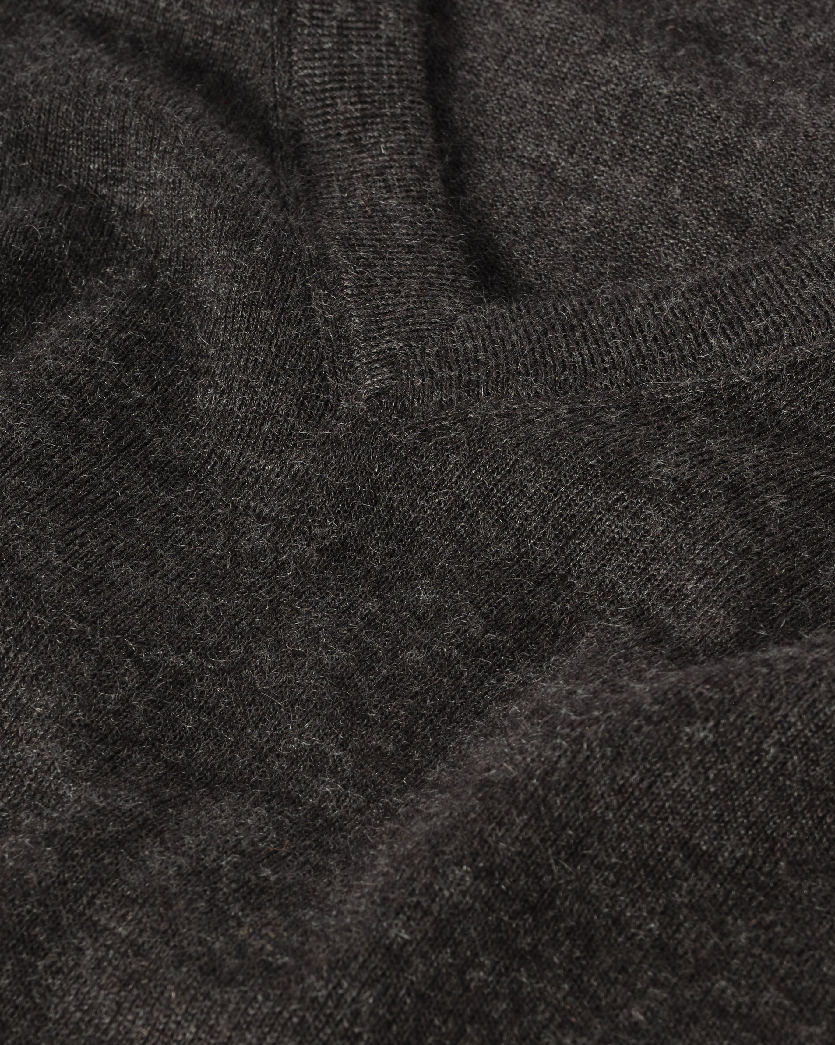 Fin Dark Grey V Neck Superfine Cashmere Jumper