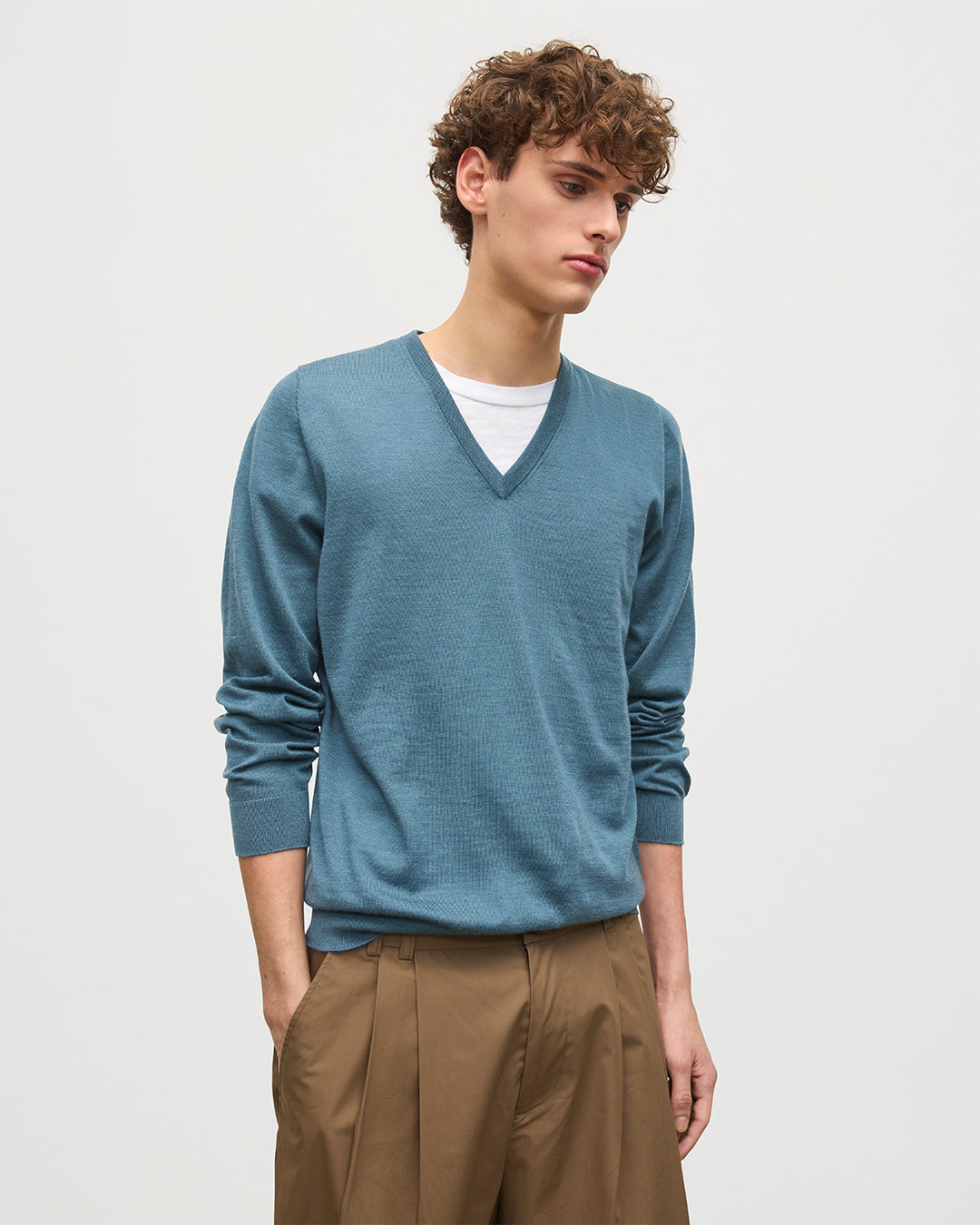 Fin Blue V Neck Superfine Cashmere Jumper