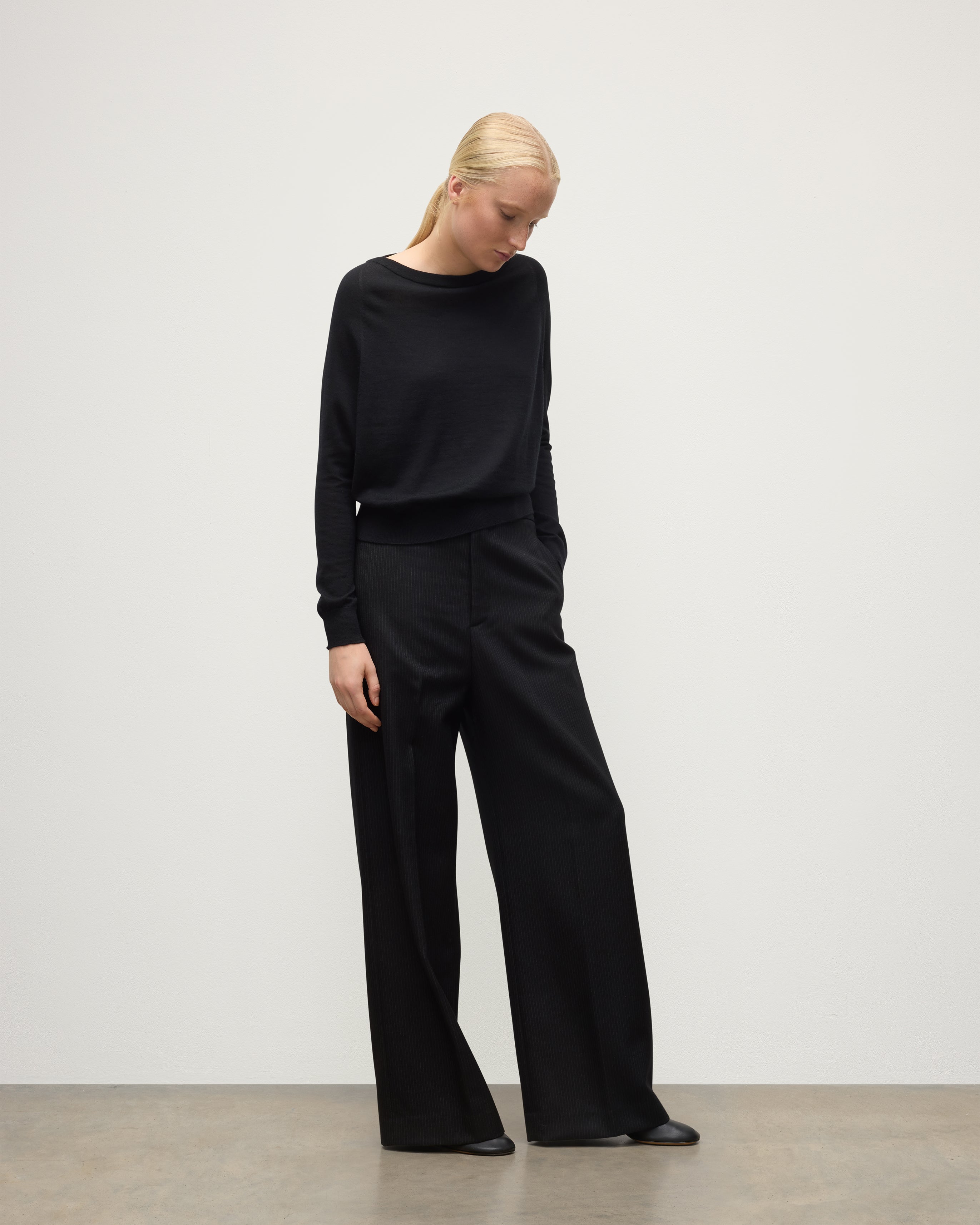 Finola Black Superfine Cashmere Jumper