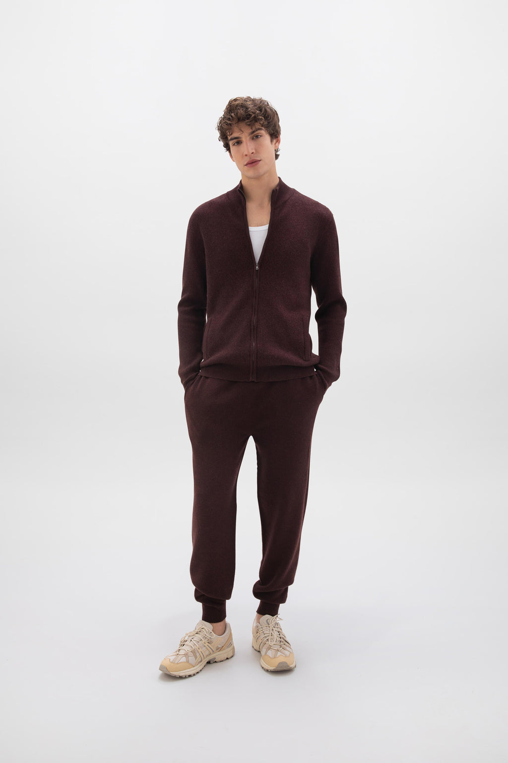 Seamless Cashmere Cuffed Dark Brown Joggers