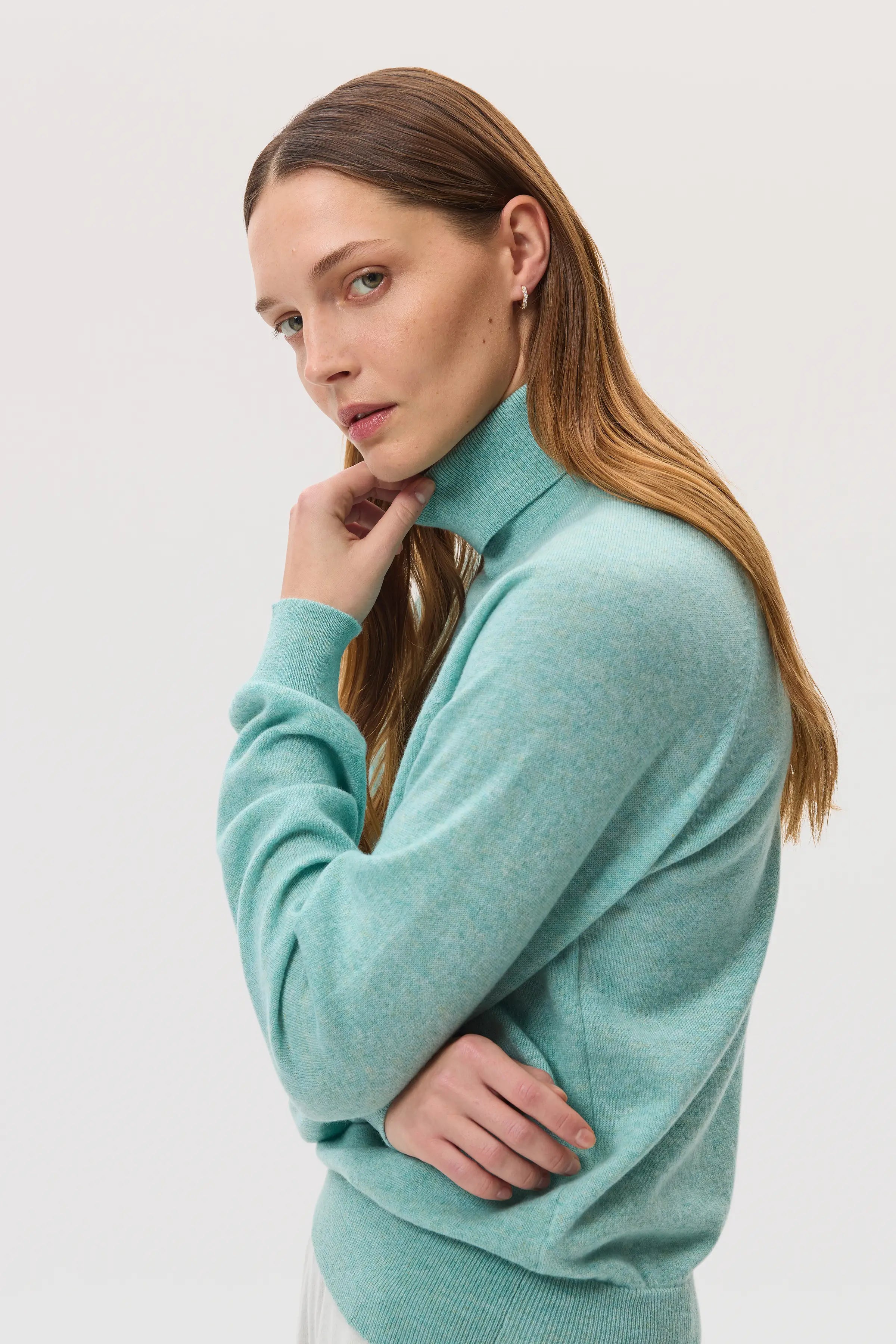 Classic Cashmere Roll Neck Green Jumper