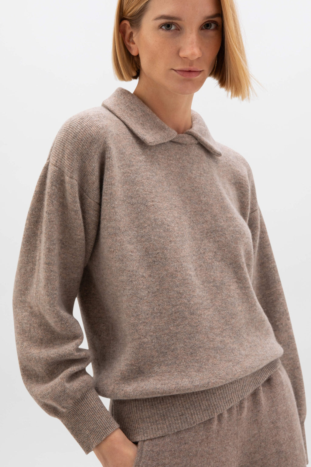Reversible Collar Light Brown Cashmere Jumper
