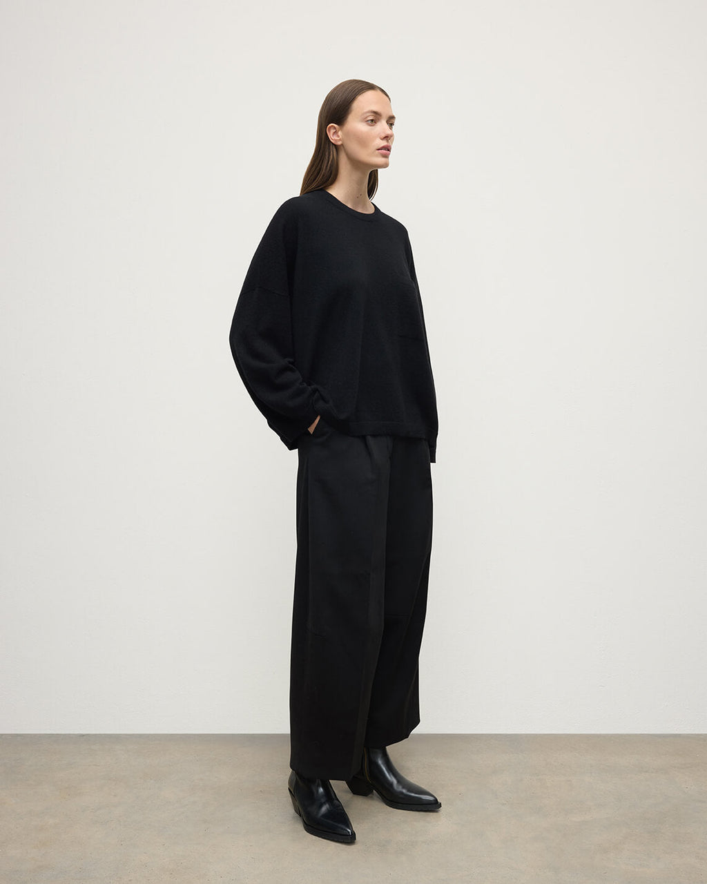 Gauzy Pocket Black Cashmere Jumper