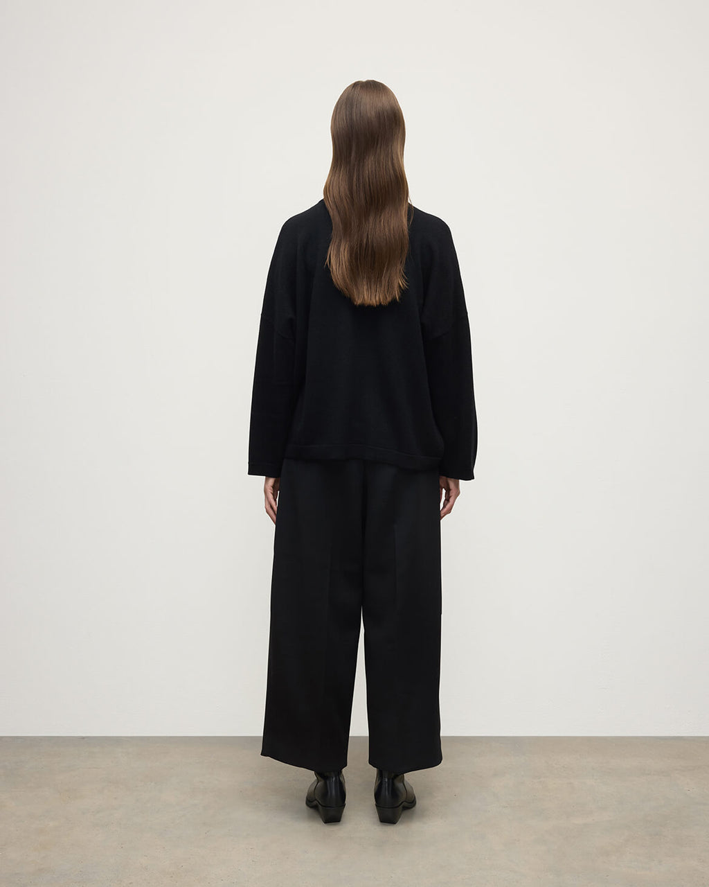 Gauzy Pocket Black Cashmere Jumper