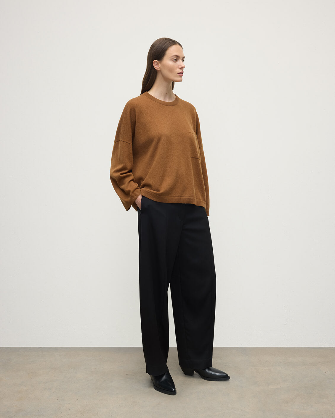 Gauzy Pocket Dark Camel Cashmere Jumper