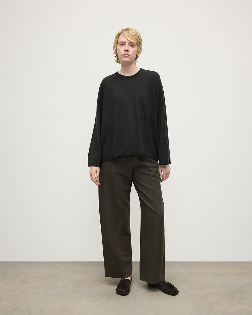 Gauzy Pocket Dark Grey Cashmere Jumper
