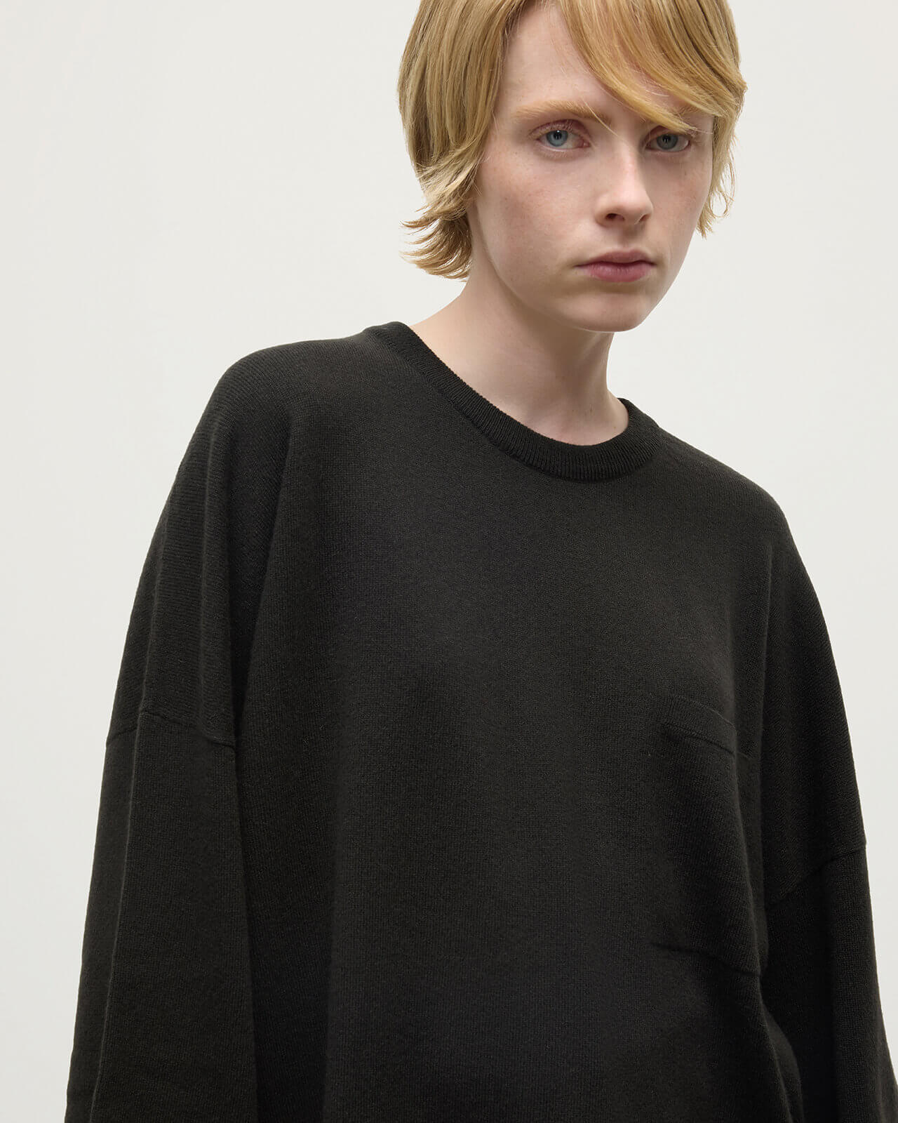 Gauzy Pocket Dark Grey Cashmere Jumper