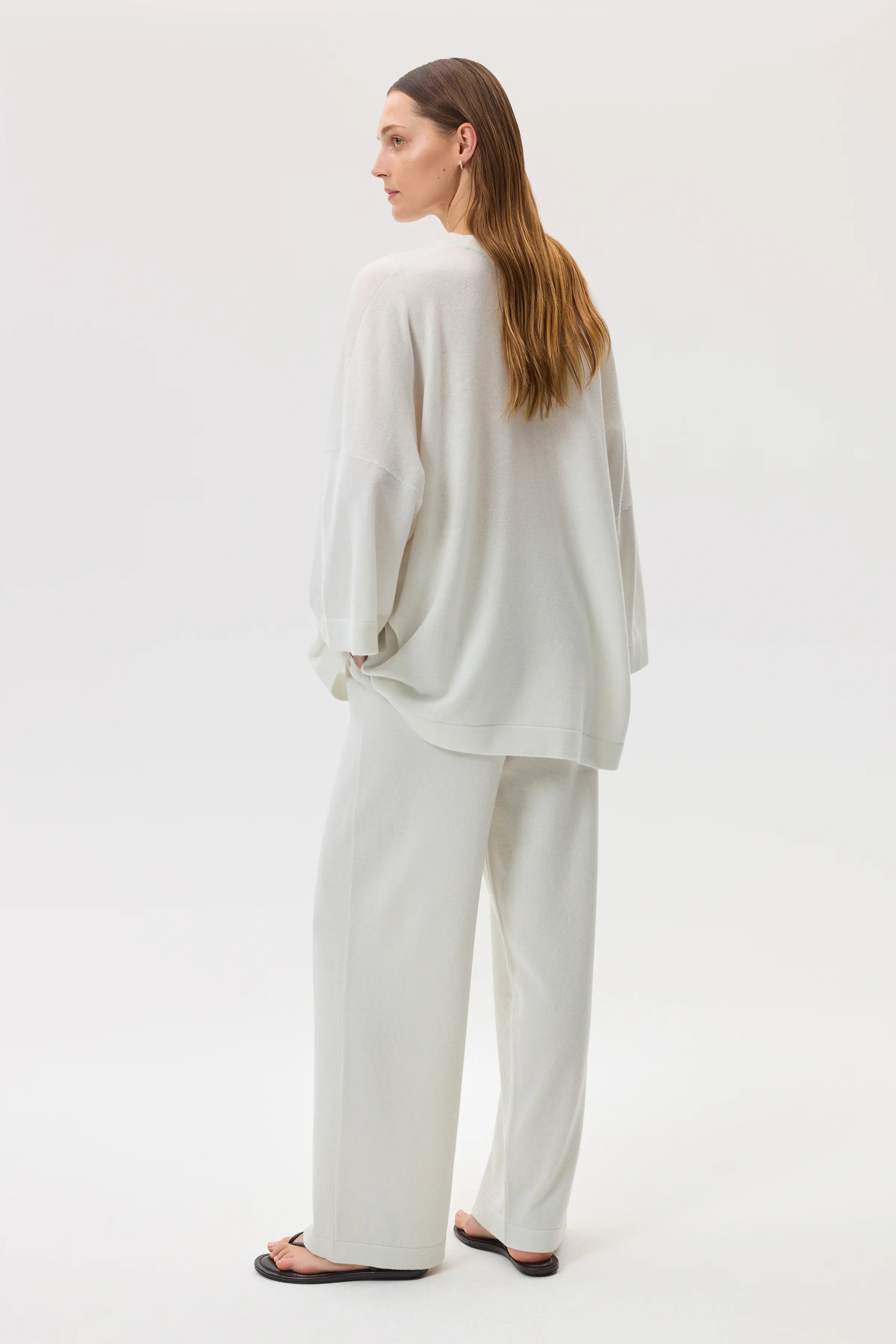 Relaxed Featherlight White Cashmere Jumper