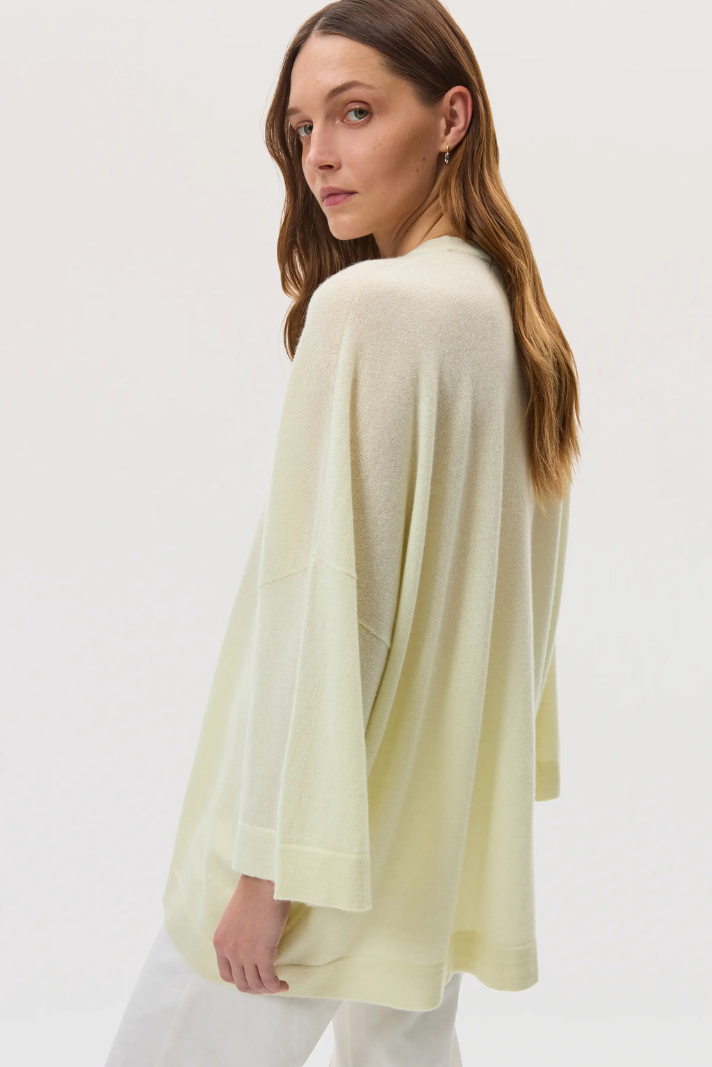 Relaxed Featherlight Cashmere Light Yellow Jumper