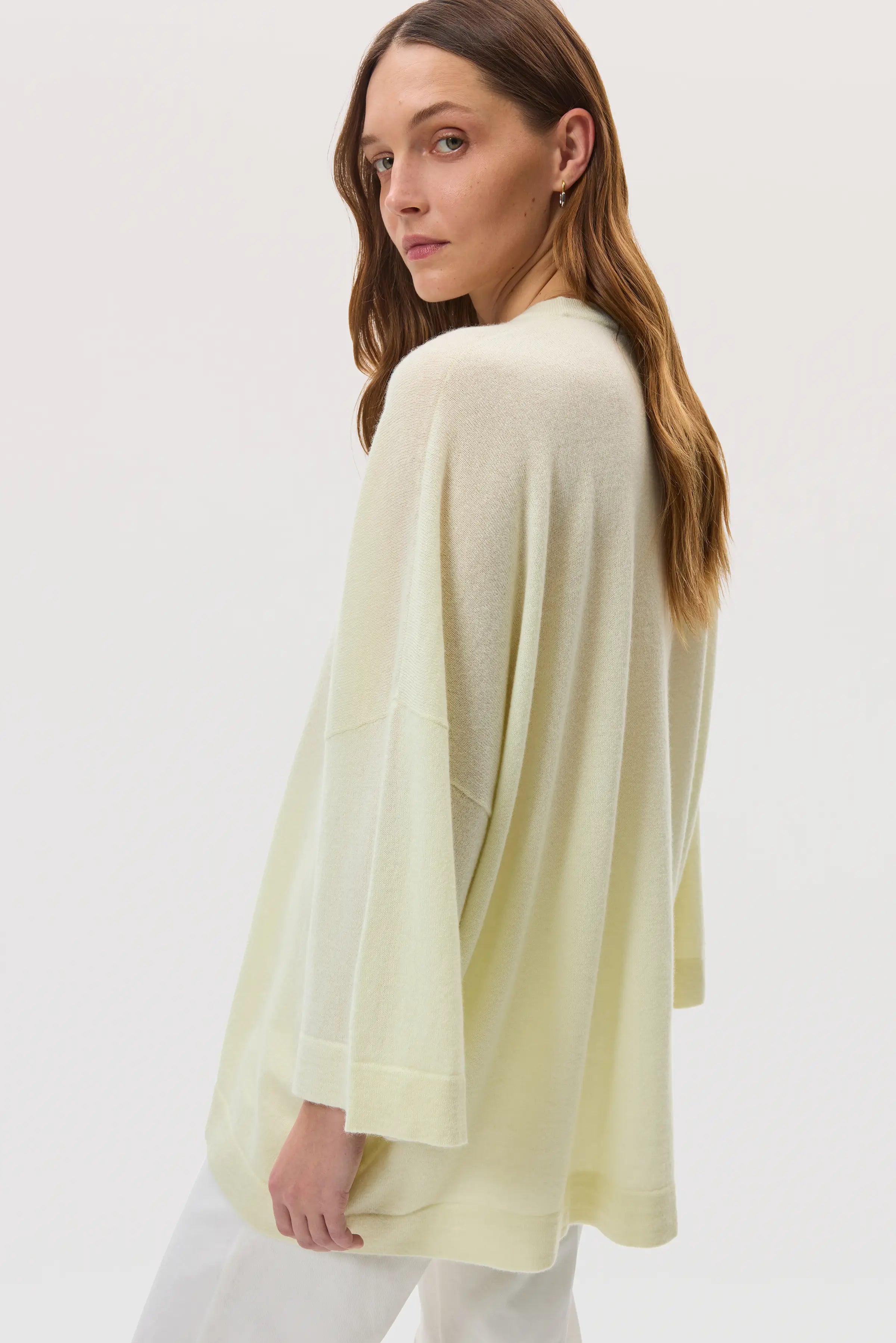 Relaxed Featherlight Cashmere Light Yellow Jumper