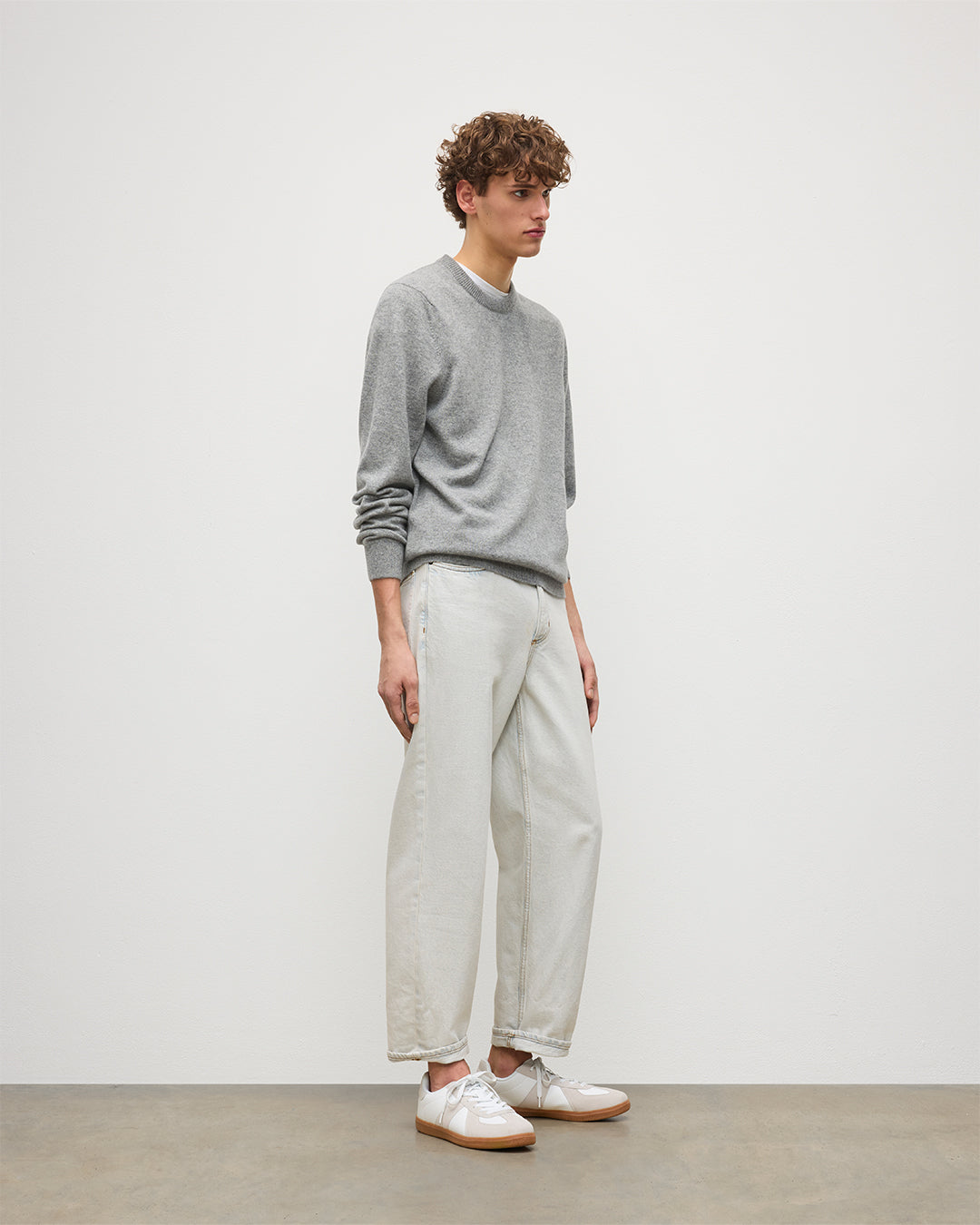 Rory Grey Classic Cashmere Crew Jumper