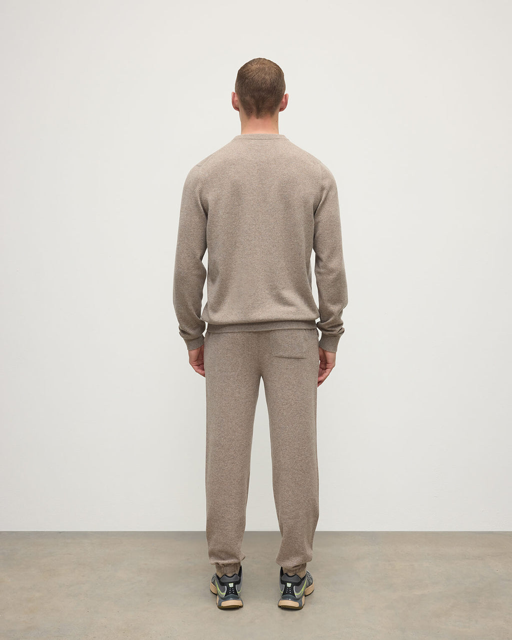 Rory Brown Classic Cashmere Crew Jumper