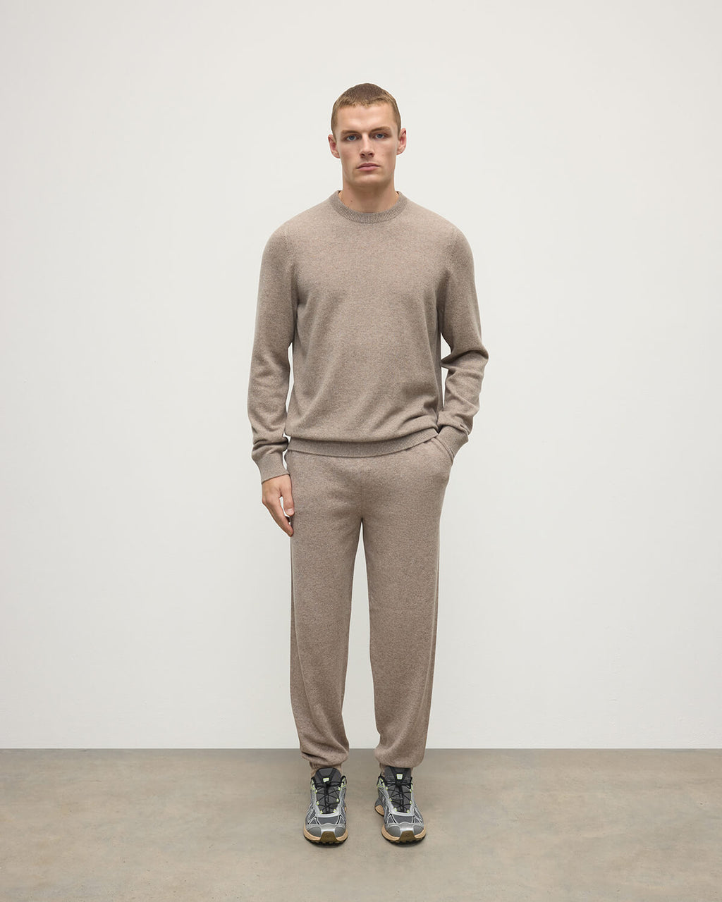 Rory Brown Classic Cashmere Crew Jumper