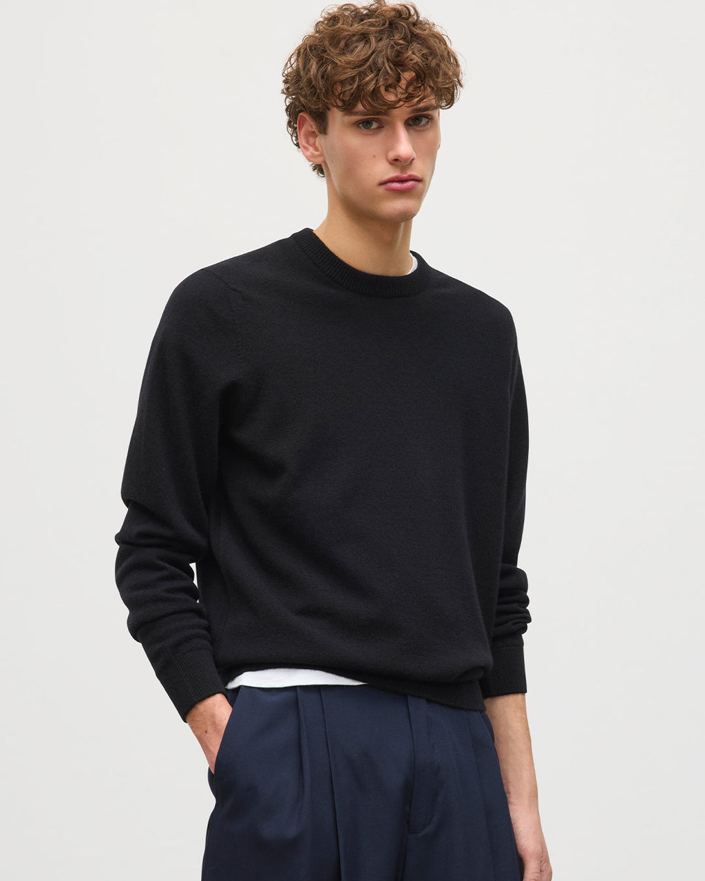 Rory Black Classic Cashmere Crew Jumper