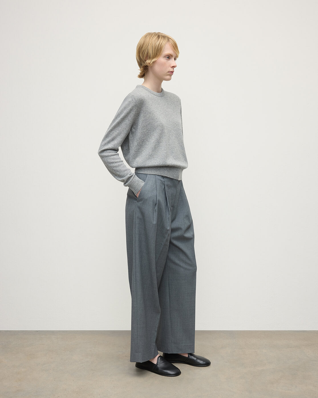Classic Cashmere Light Grey Round Neck Jumper