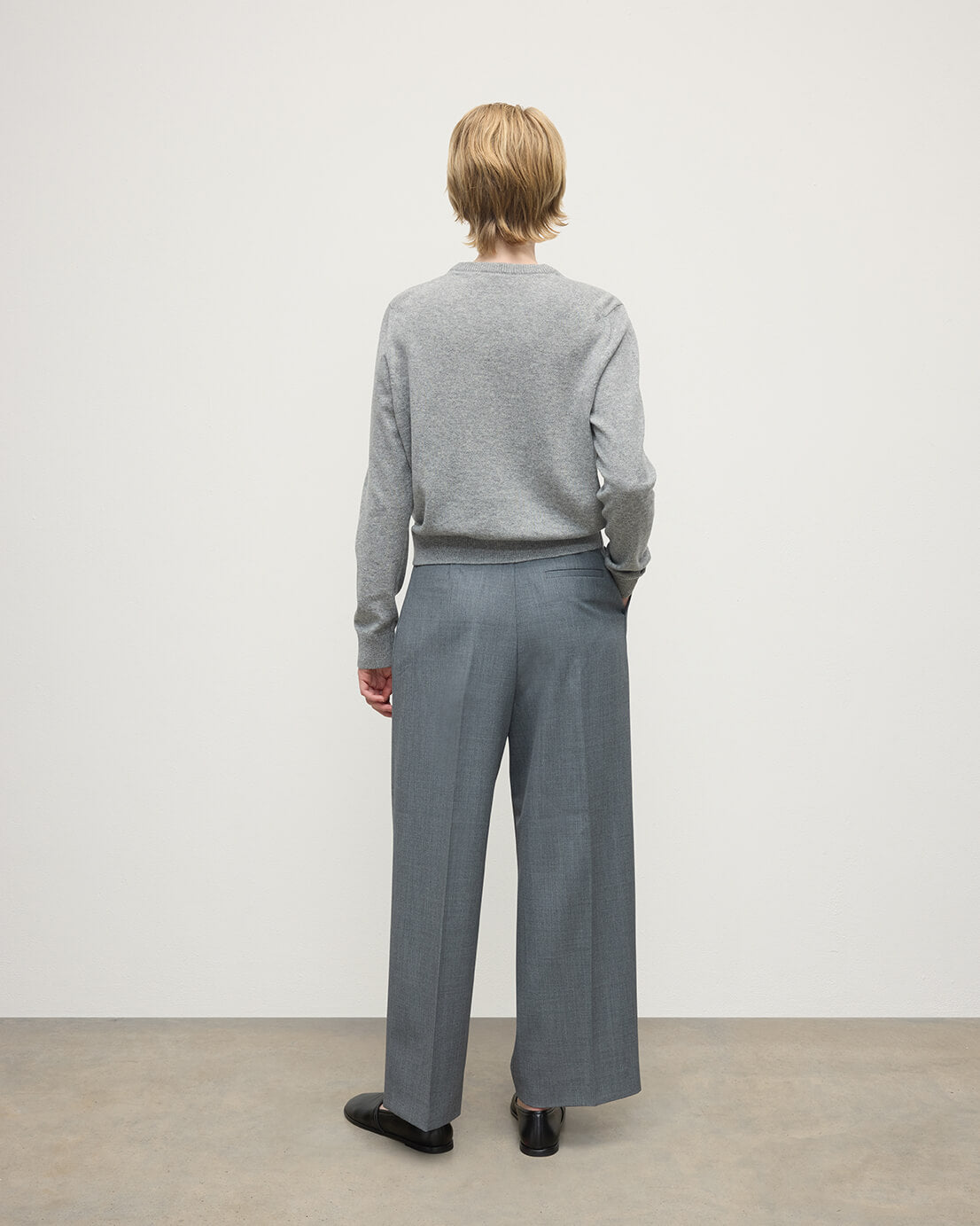Classic Cashmere Light Grey Round Neck Jumper