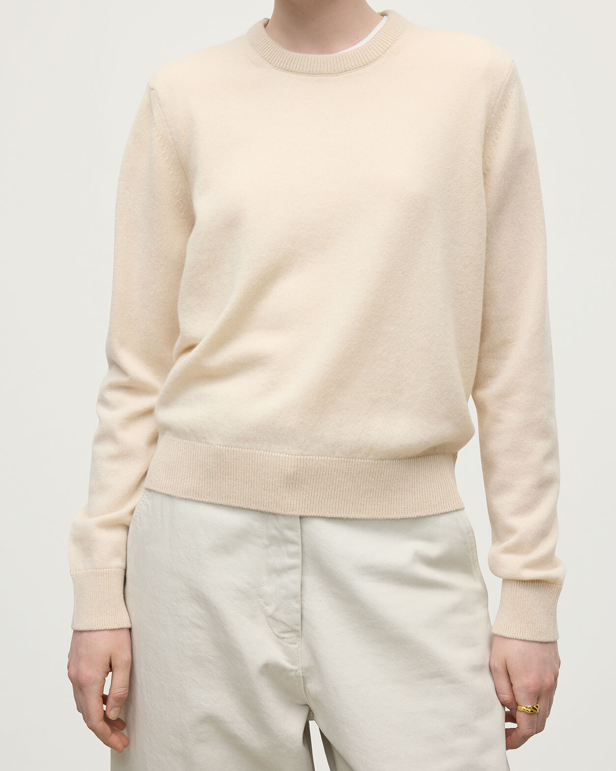 Classic Cashmere Cream Round Neck Jumper