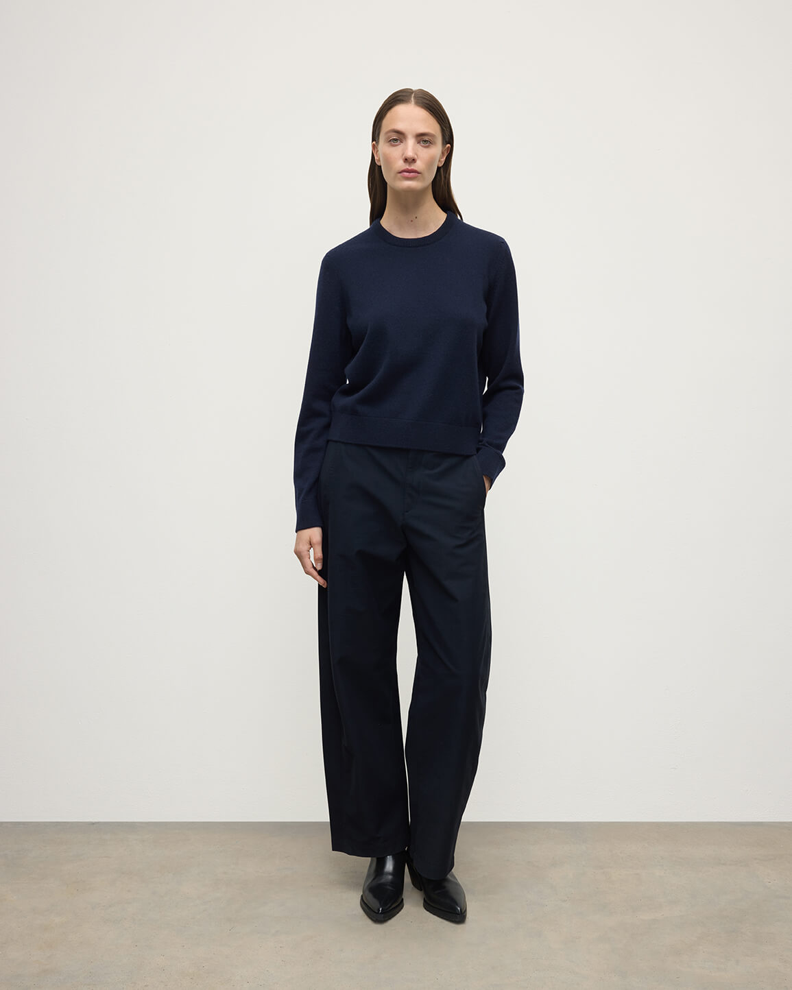 Classic Cashmere Dark Navy Round Neck Jumper