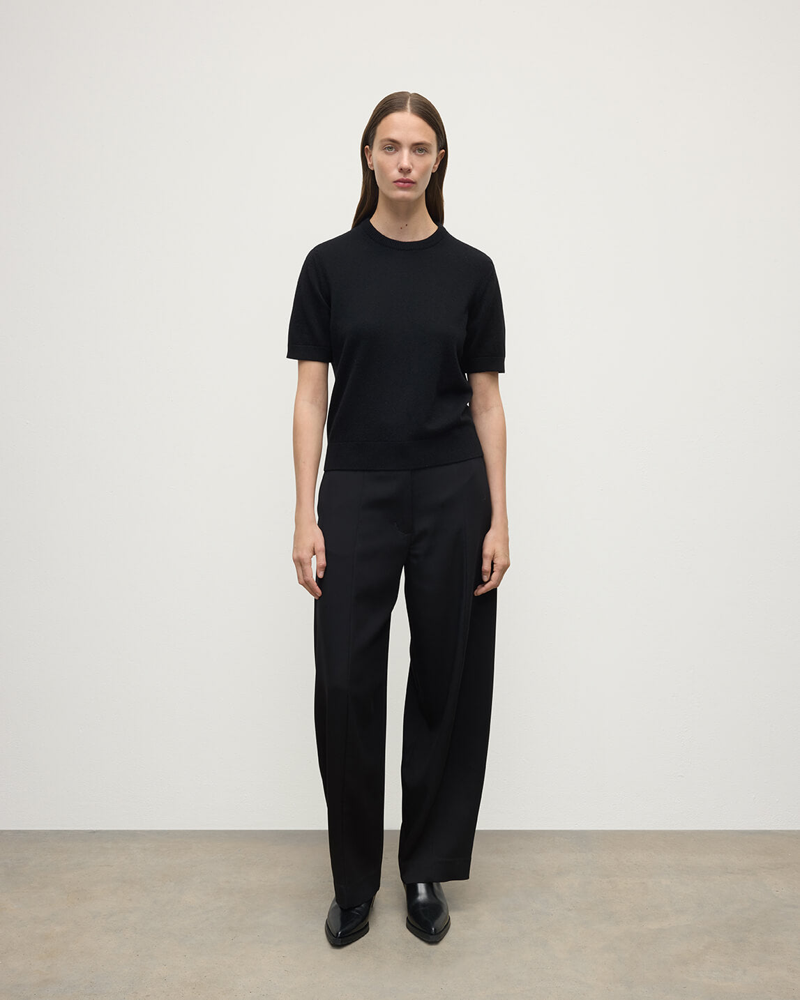 Classic Cashmere Black T-shirt