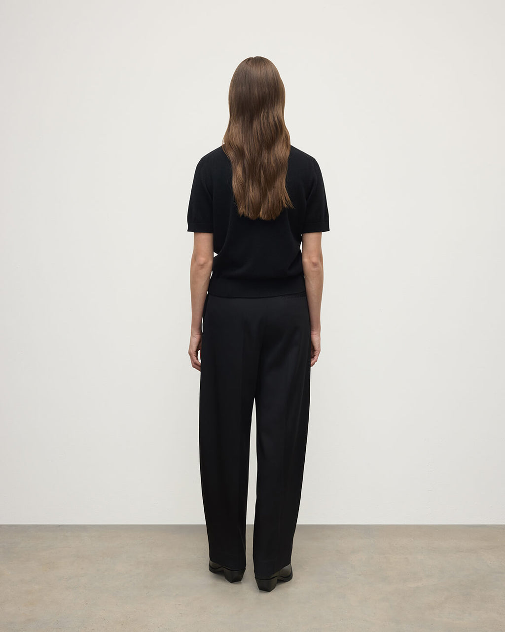 Classic Cashmere Black T-shirt