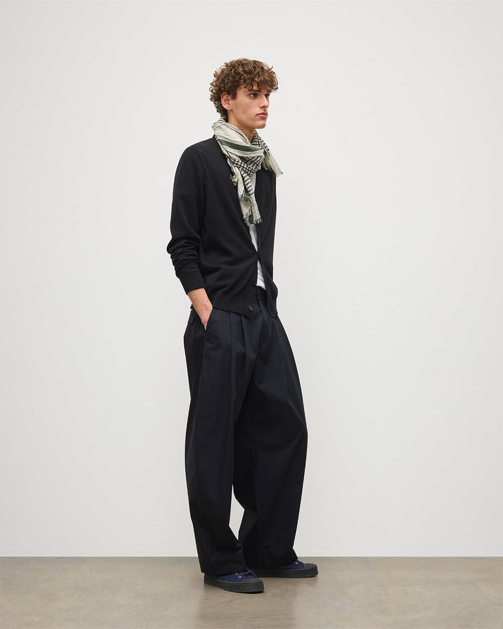 Rory Black Classic Cashmere Cardigan