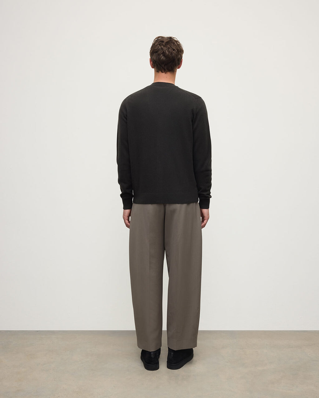 Classic Cashmere Dark Grey Cardigan