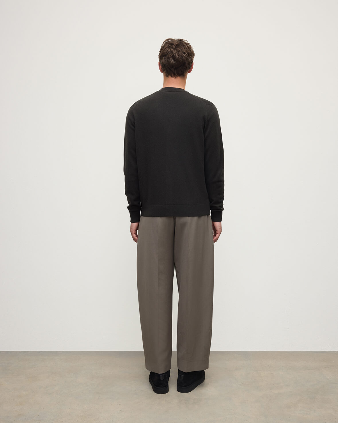 Classic Cashmere Dark Grey Cardigan