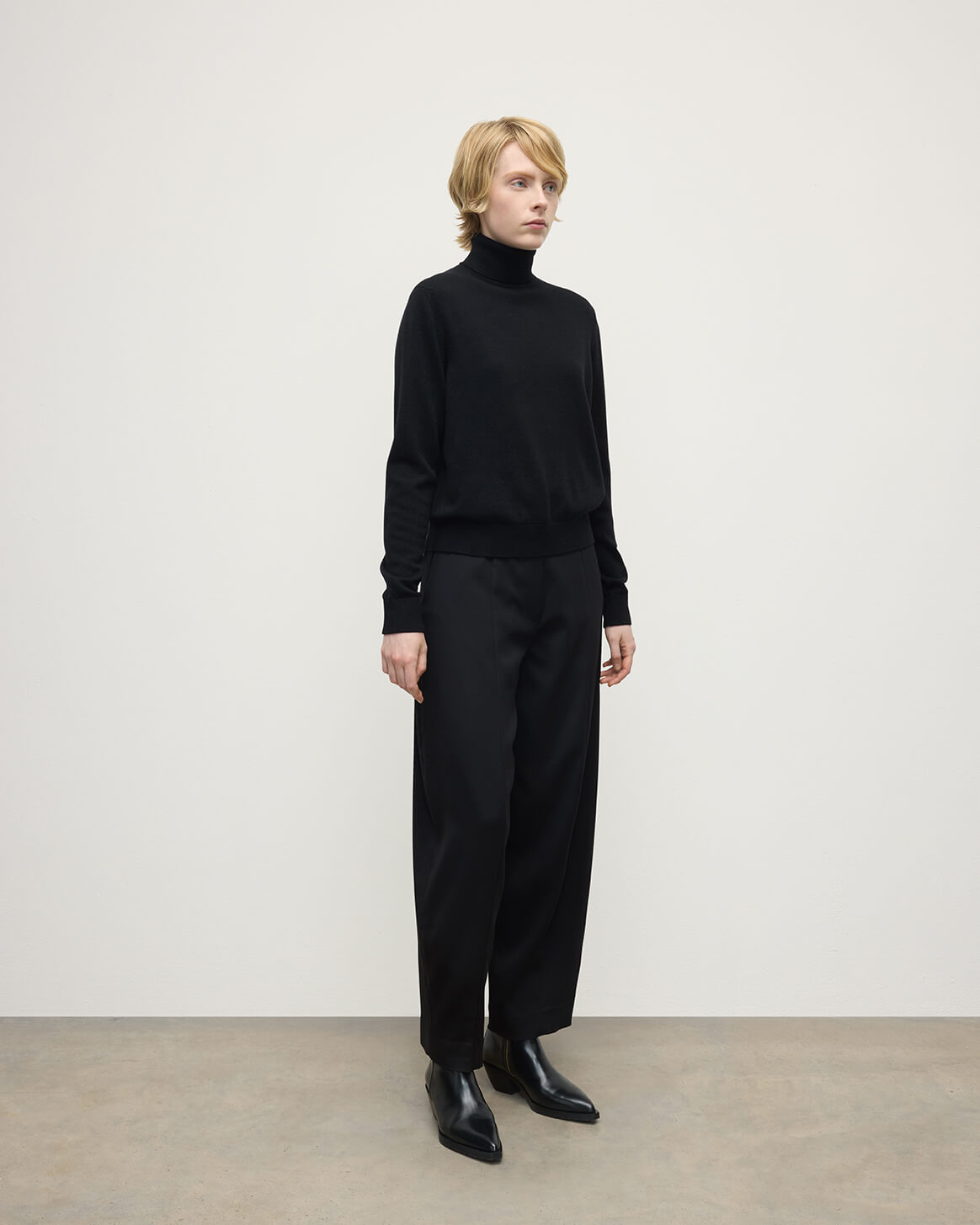 Classic Cashmere Black Roll Neck Jumper