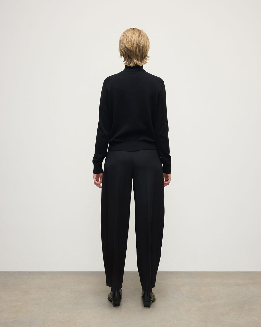 Classic Cashmere Black Roll Neck Jumper