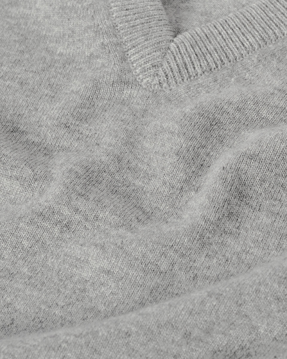 Rory Light Grey Classic Cashmere V-Neck Jumper