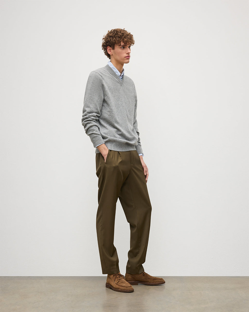 Rory Grey Classic Cashmere V-Neck Jumper